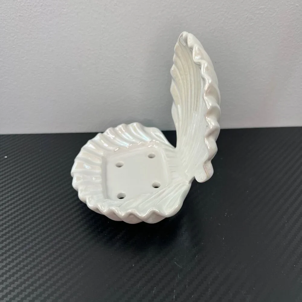 NEW Bath & Body Works Clam Shell Soap Holder Iridescent Seashell